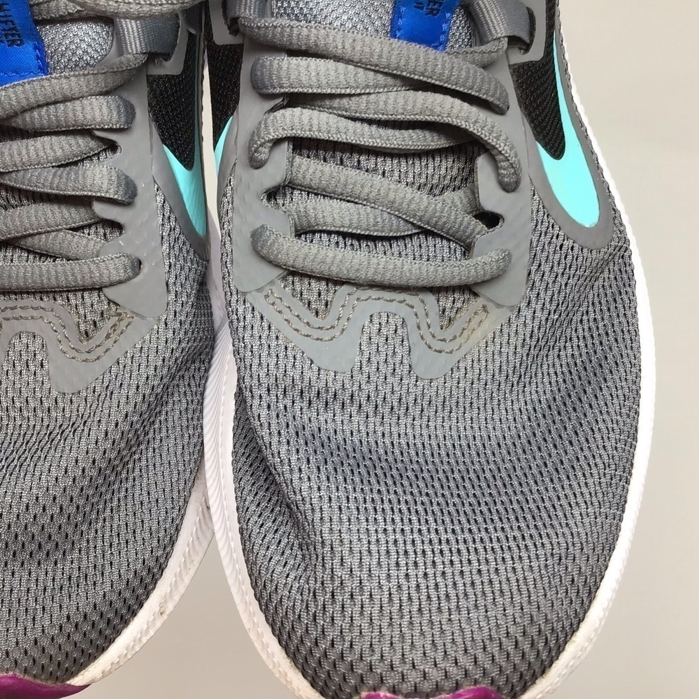 Nike Downshifter 9 Gray Running Sneaker - Picture 11 of 11